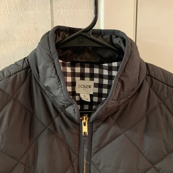 J.Crew Chic Signature Black Puffer Vest Fall Staple Sz L Gold Zipper EUC - Picture 11 of 11